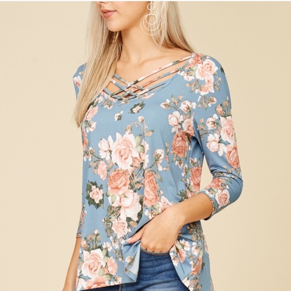 HOST PICK Hailey Crisscross Floral Neck Top 🌸 - Picture 2 of 5